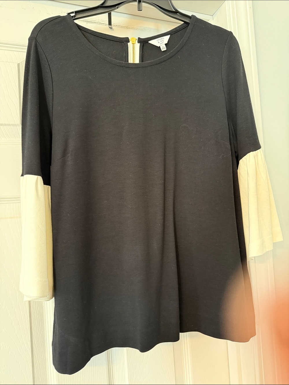 crown & ivy Black Top with Cream Bell Sleeves and Back Zip